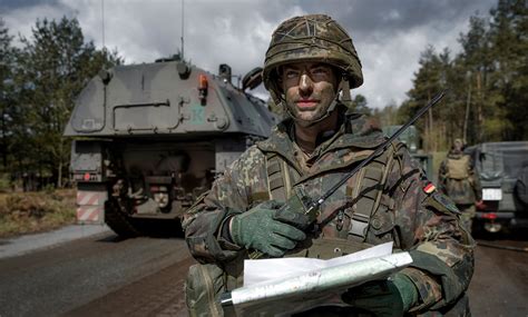 Mindset LV/BV: Das geistige Rüstzeug für die Bundeswehr in der Landes.